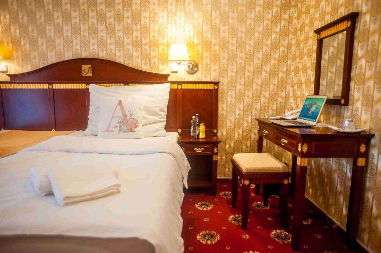 Hotel Tommy Wellness & Spa Náchod Εξωτερικό φωτογραφία