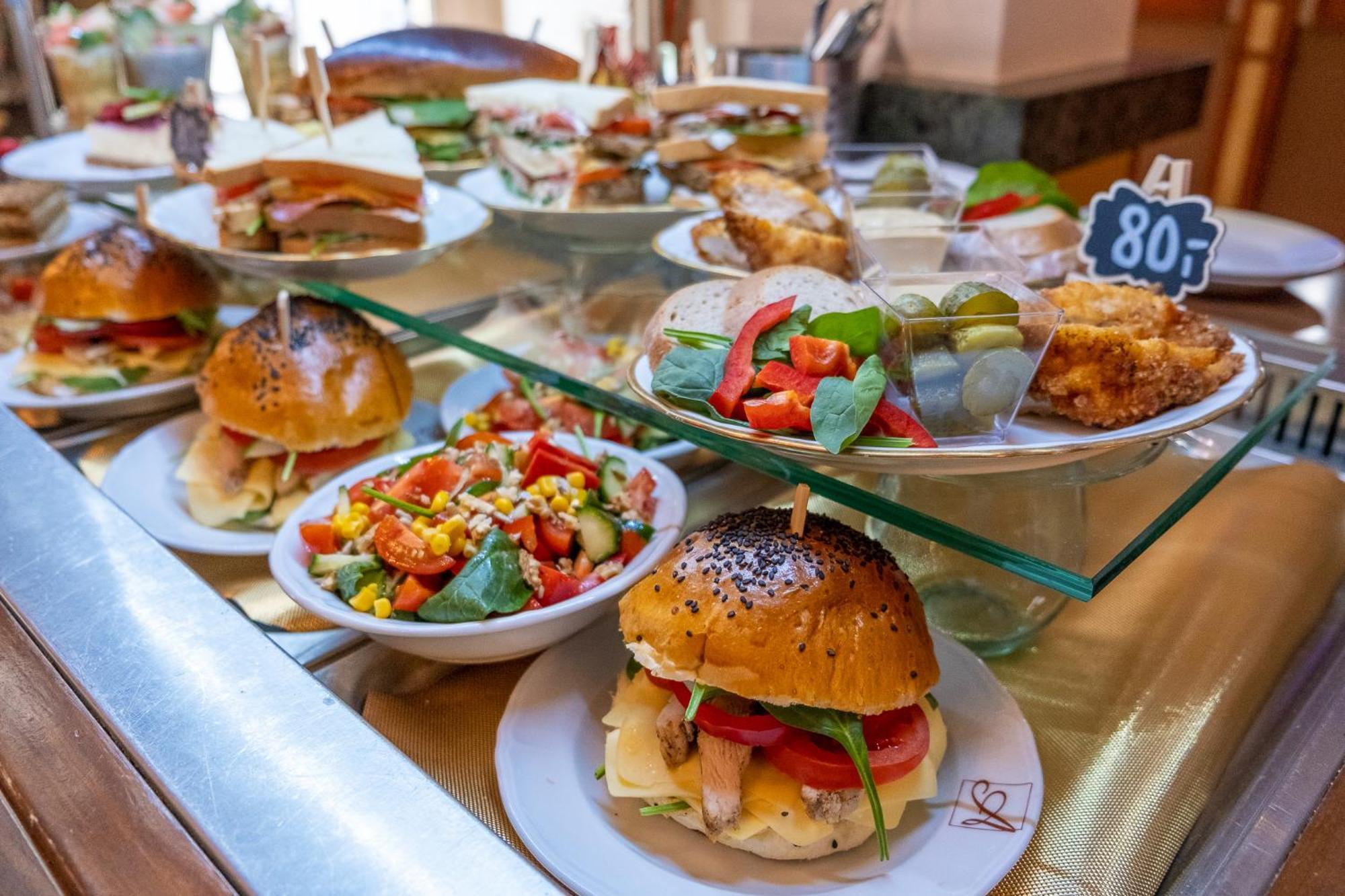 Hotel Tommy Wellness & Spa Náchod Εξωτερικό φωτογραφία