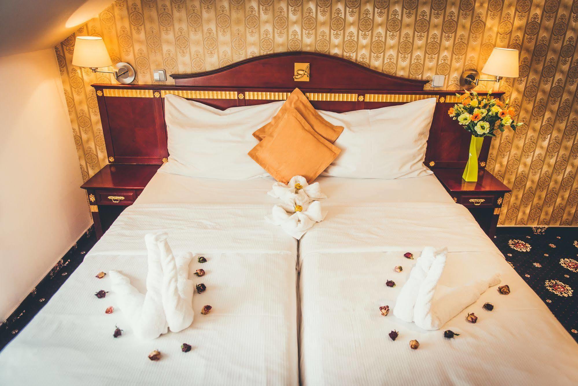Hotel Tommy Wellness & Spa Náchod Εξωτερικό φωτογραφία